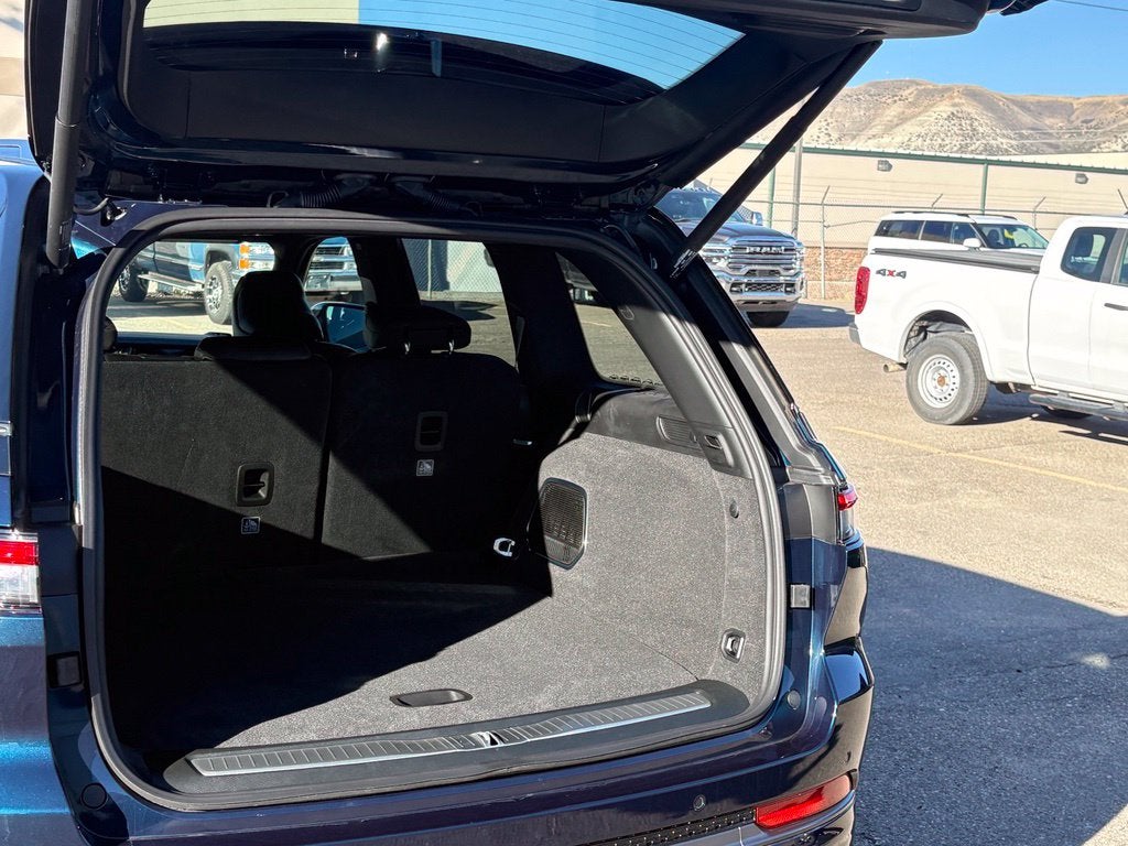 2027 Jeep Grand Cherokee Summit
