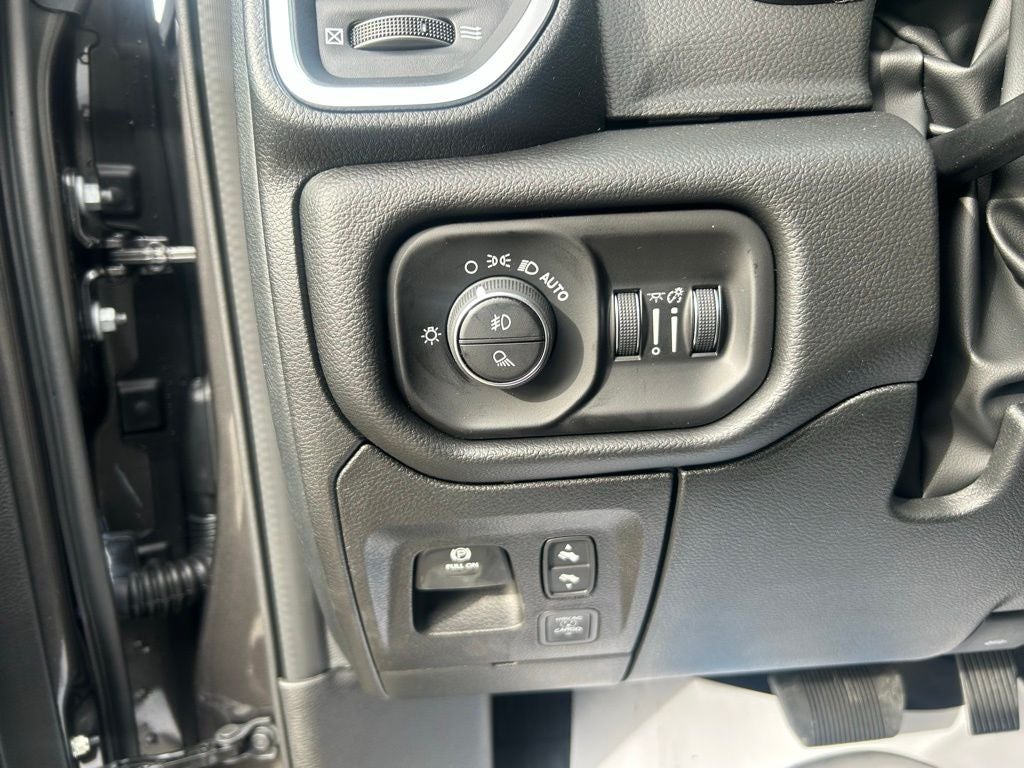 2026 RAM Ram 1500 Big Horn/Lone Star Night Edition