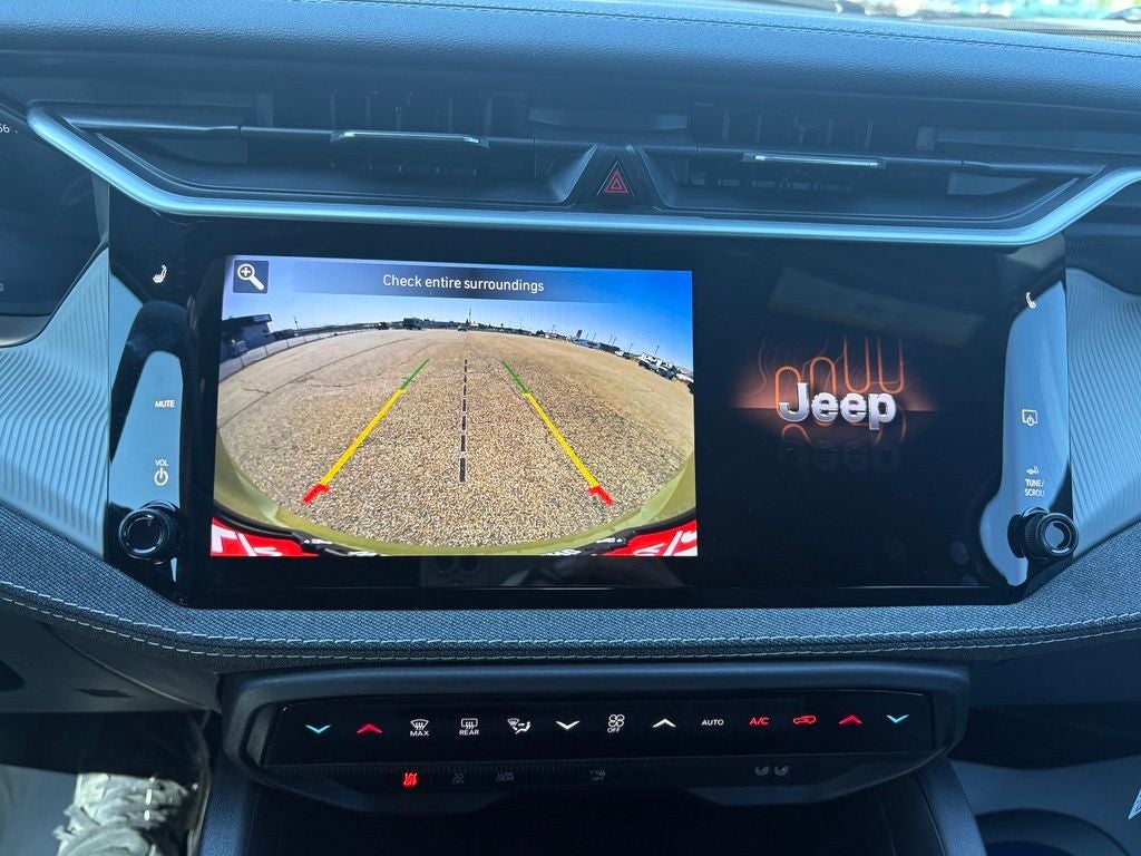 2026 Jeep Cherokee Laredo