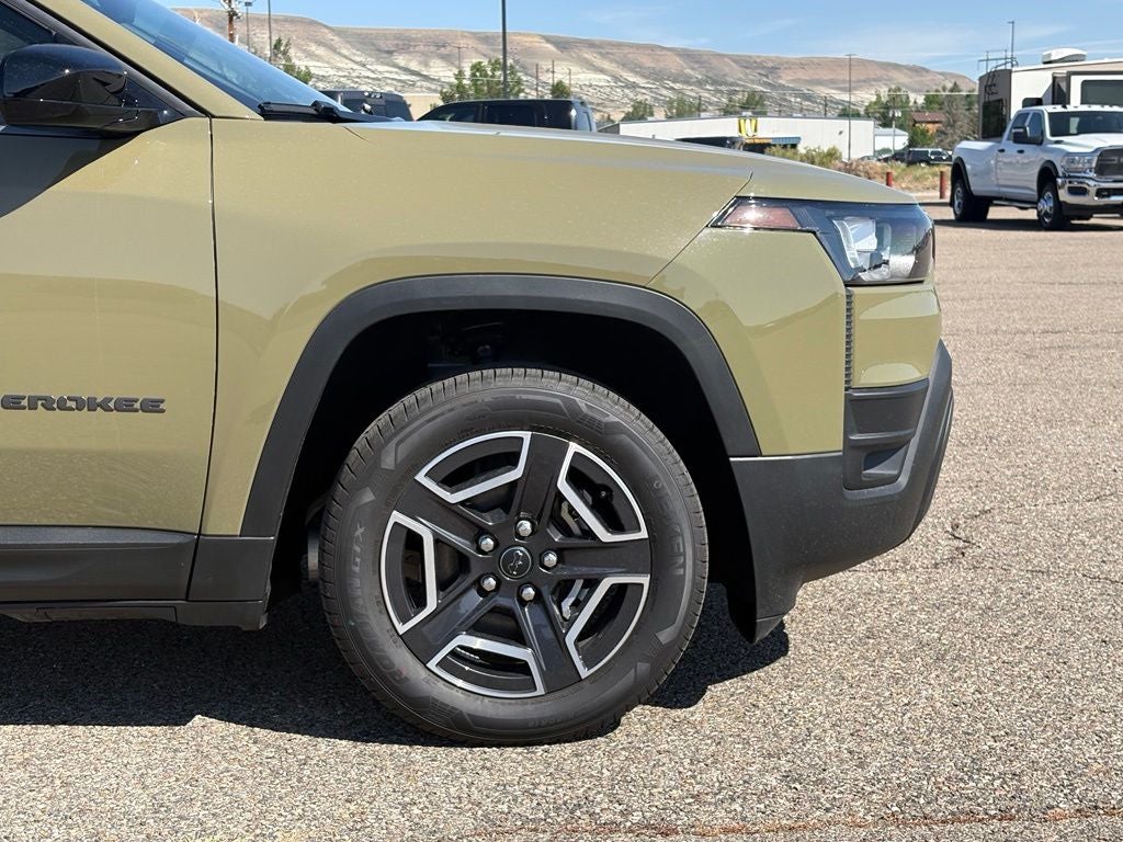 2026 Jeep Cherokee Laredo