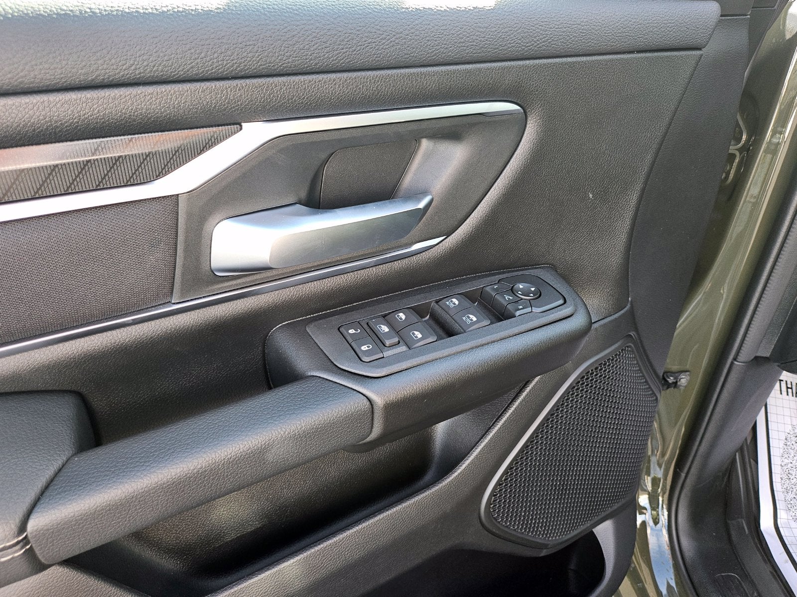 2027 RAM 1500 1500 BIG HORN CREW CAB 4X4 5'7' BOX
