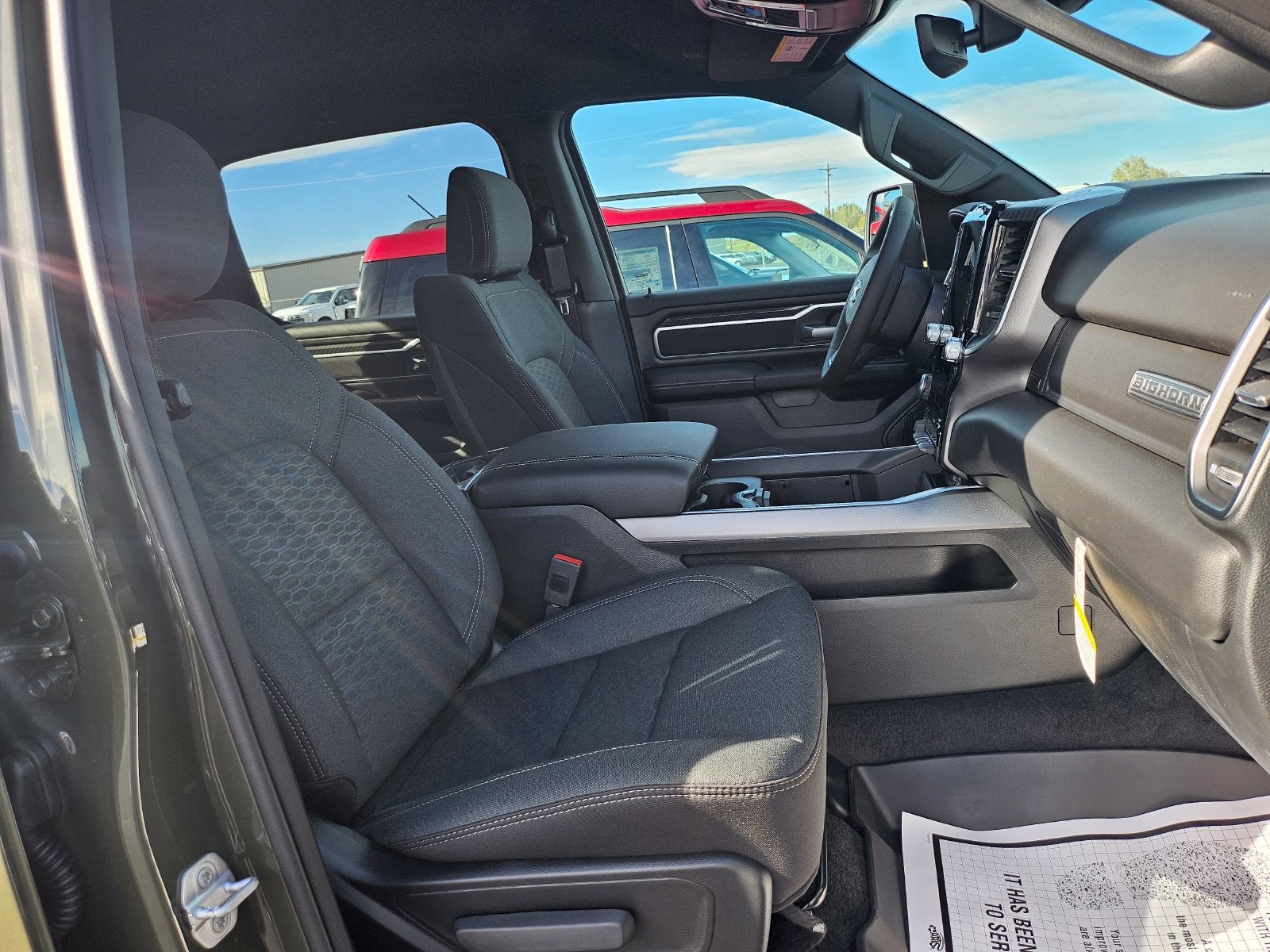 2027 RAM 1500 1500 BIG HORN CREW CAB 4X4 5'7' BOX