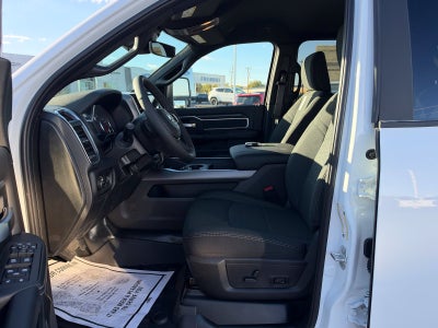 2027 RAM 3500 3500 BIG HORN CREW CAB 4X4 8' BOX