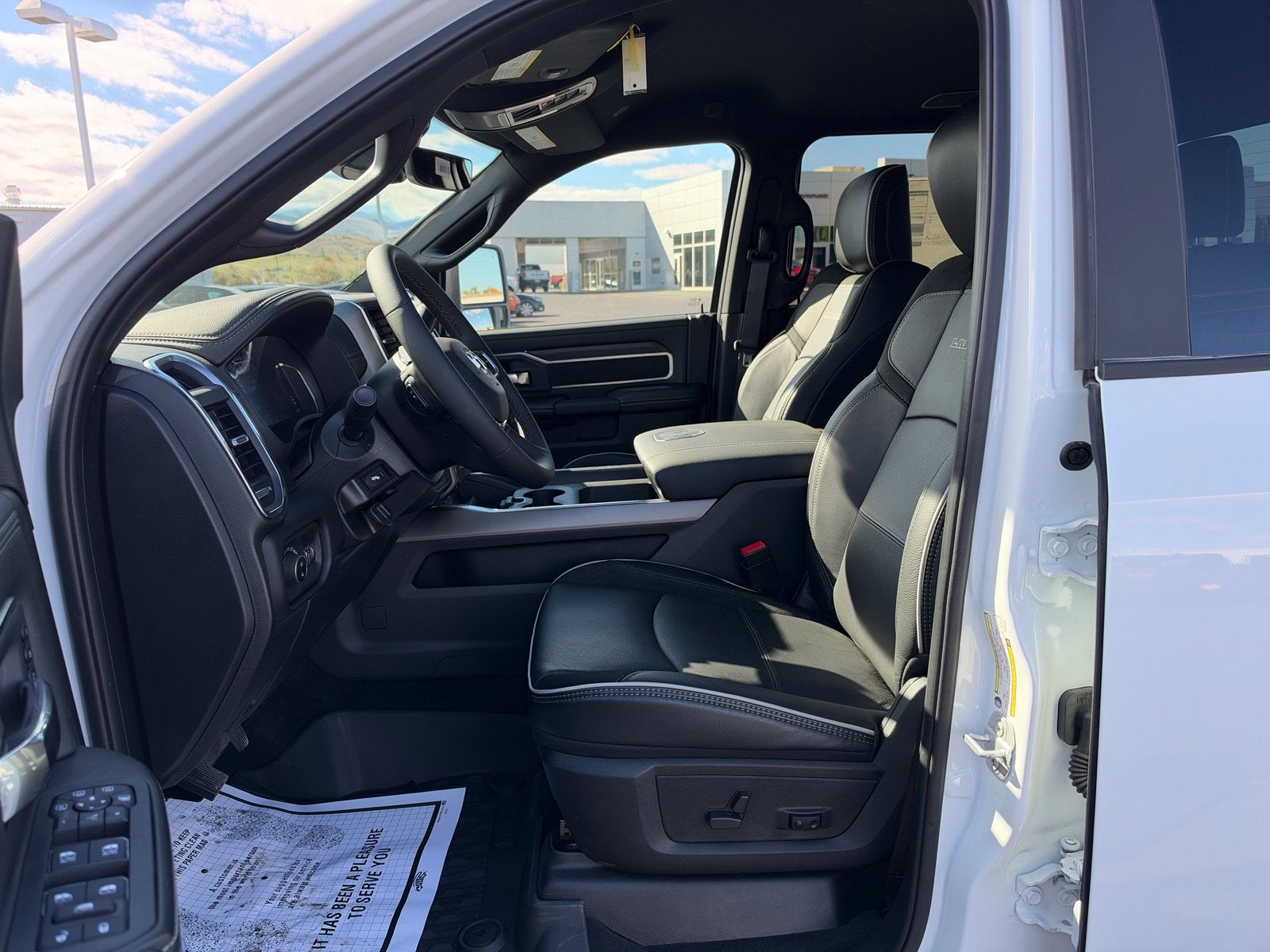 2027 RAM 3500 3500 LAIE CREW CAB 4X4 8' BOX