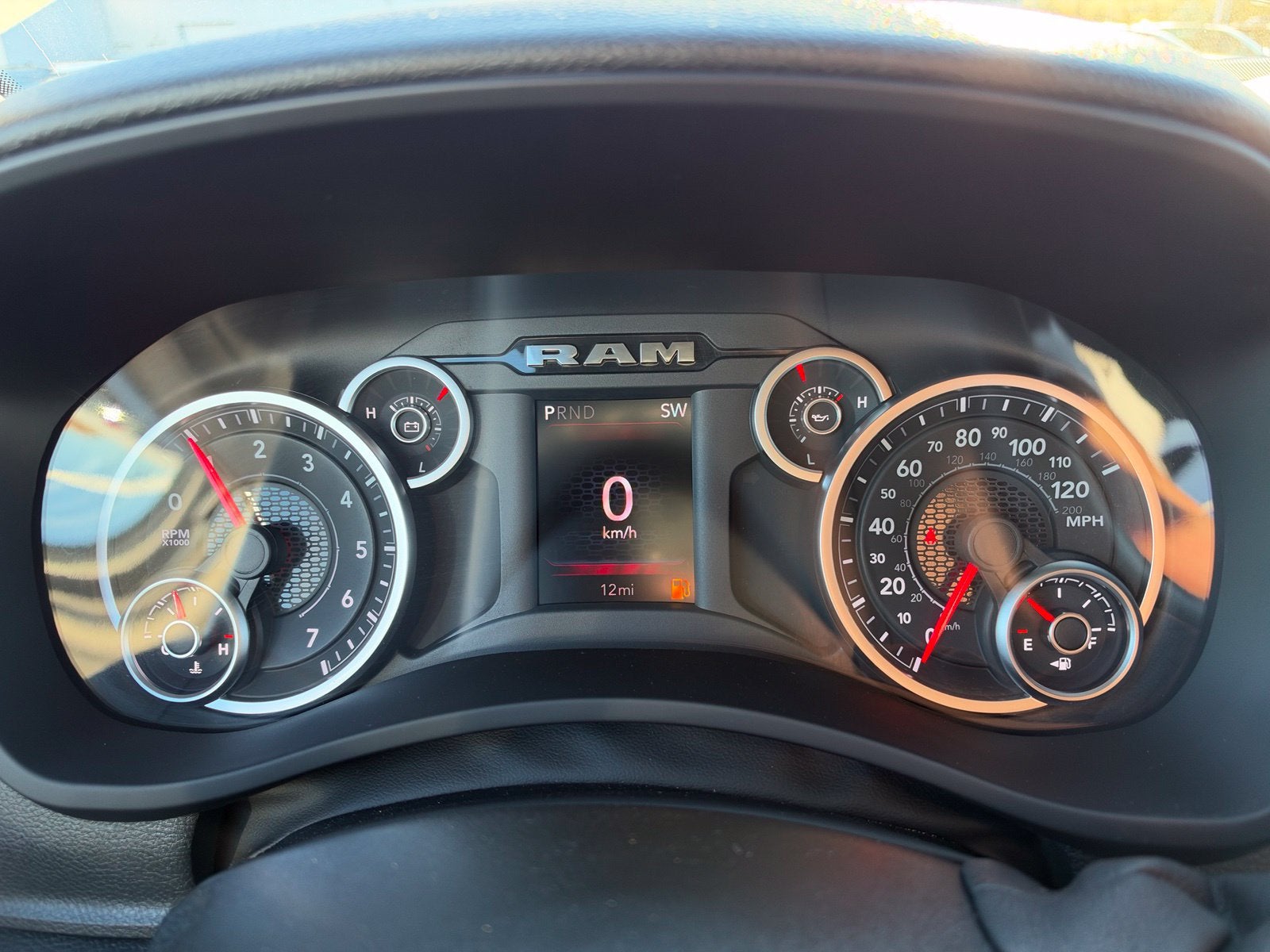 2027 RAM 2500 2500 TRADESMAN CREW CAB 4X4 6'4' BOX