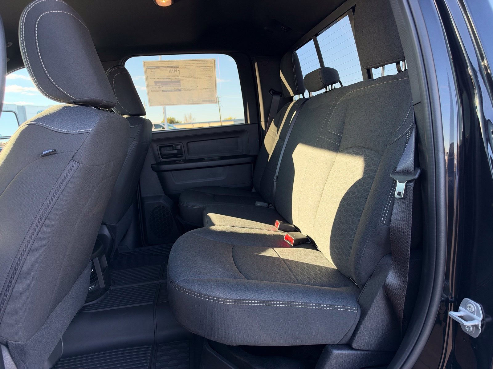 2027 RAM 2500 2500 TRADESMAN CREW CAB 4X4 6'4' BOX