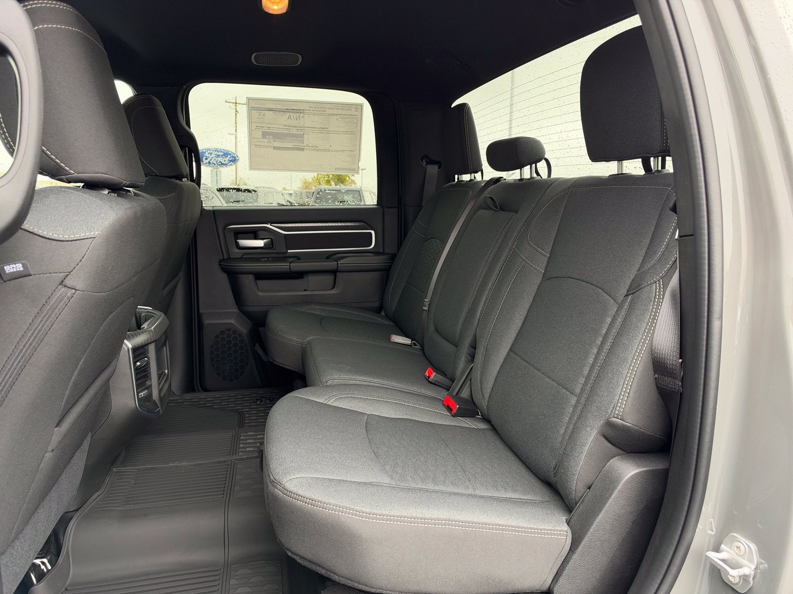 2027 RAM 2500 2500 BIG HORN CREW CAB 4X4 6'4' BOX