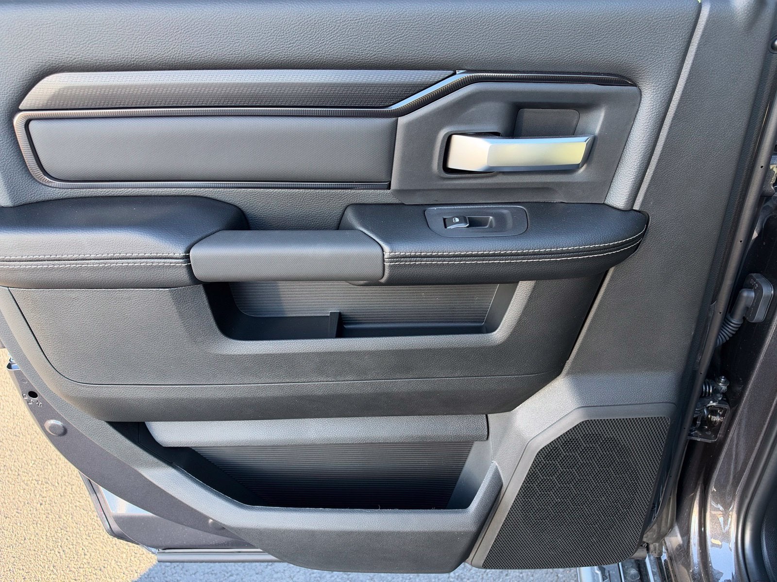 2027 RAM 2500 2500 REBEL CREW CAB 4X4 6'4' BOX