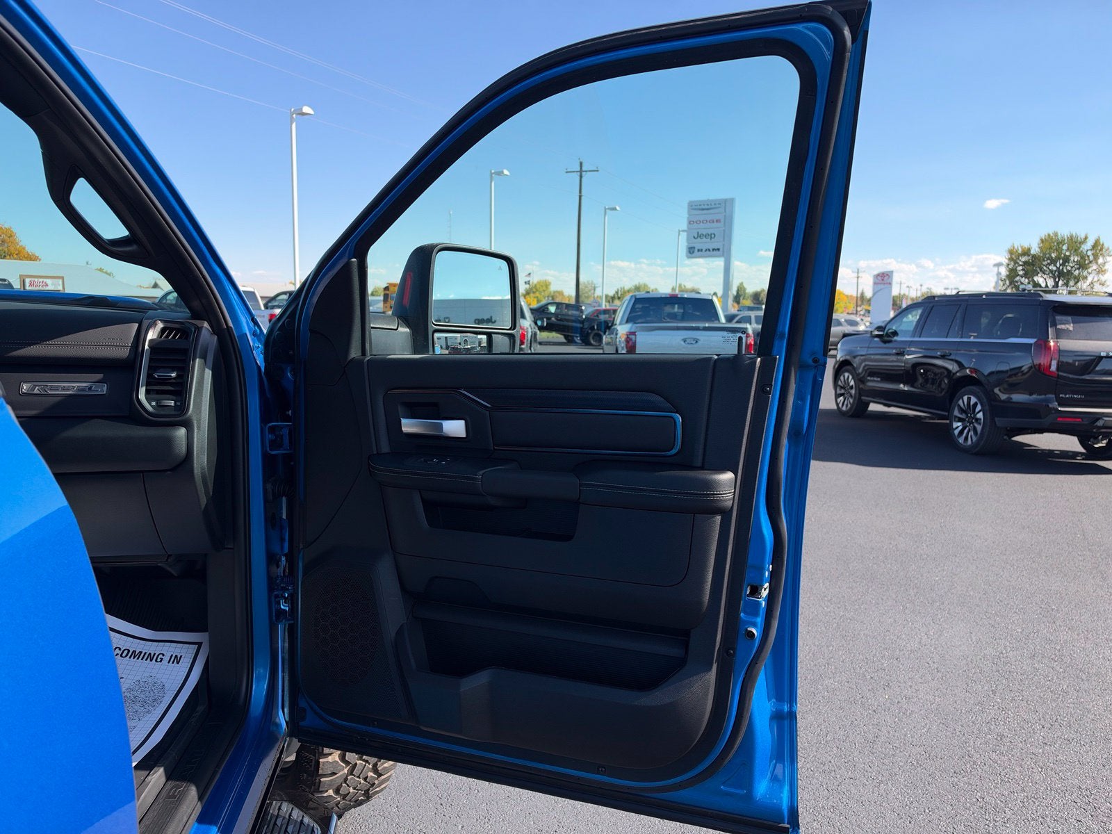 2027 RAM 2500 2500 REBEL CREW CAB 4X4 6'4' BOX