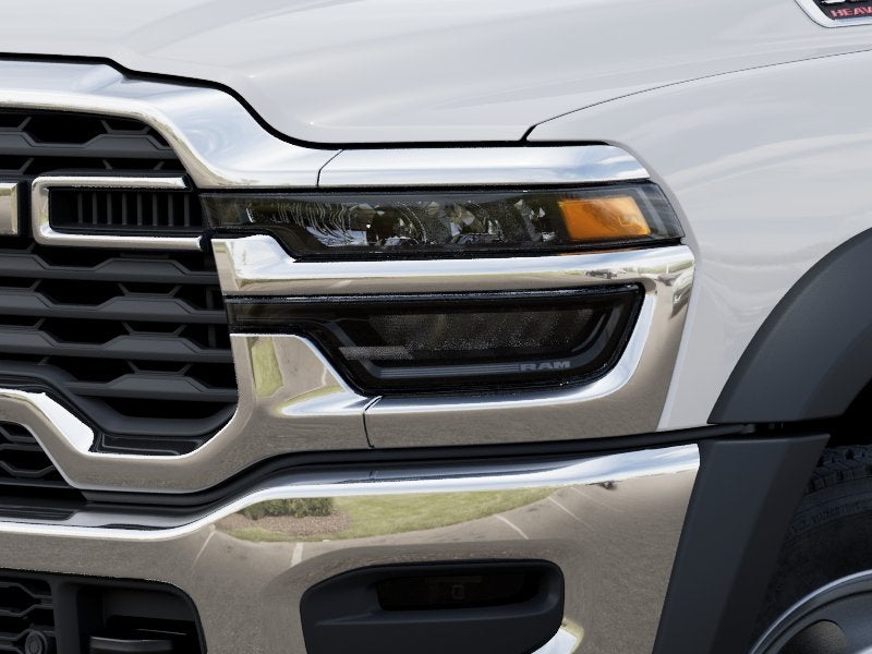 2027 RAM 5500HD 5500 TRADESMAN CHASSIS CREW CAB 4X4 84' CA