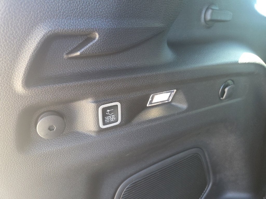 2027 Jeep Grand Cherokee L Limited