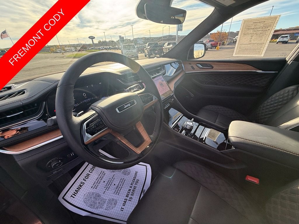 2025 Jeep Grand Cherokee Summit Reserve