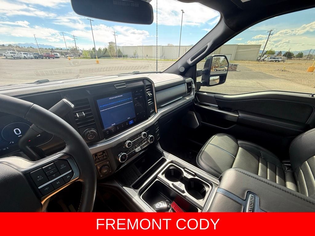 2025 Ford F-350SD Platinum