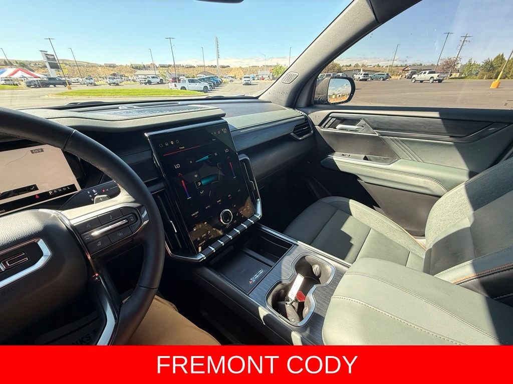 2025 GMC Acadia AT4