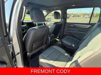 2025 GMC Acadia AT4