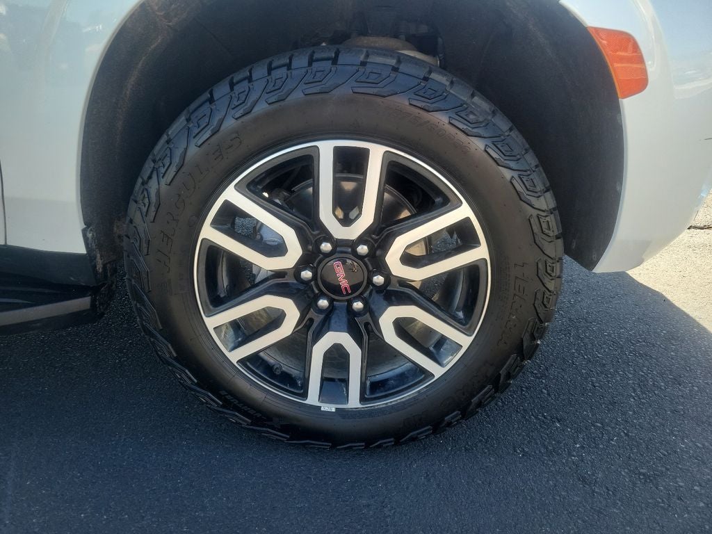 2024 GMC Yukon AT4