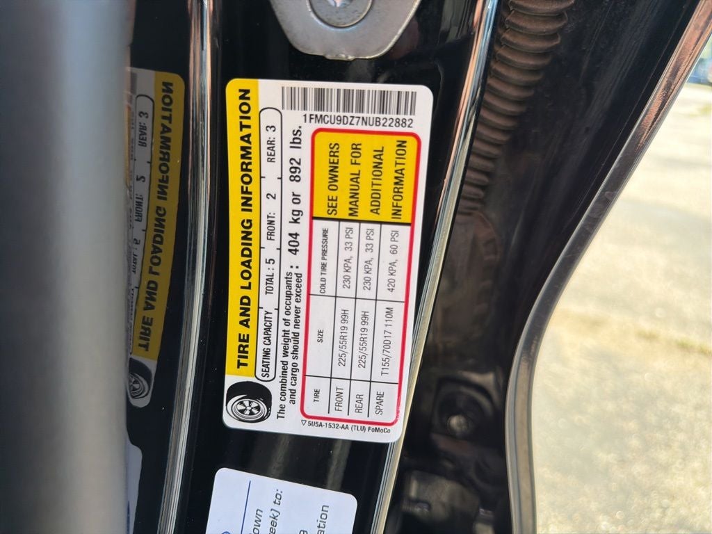 2022 Ford Escape Hybrid Titanium