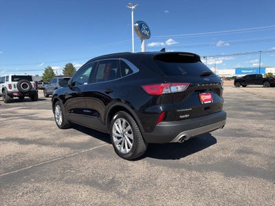 2022 Ford Escape Hybrid Titanium