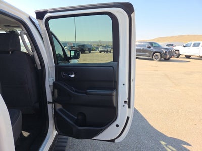2025 Nissan Frontier SV