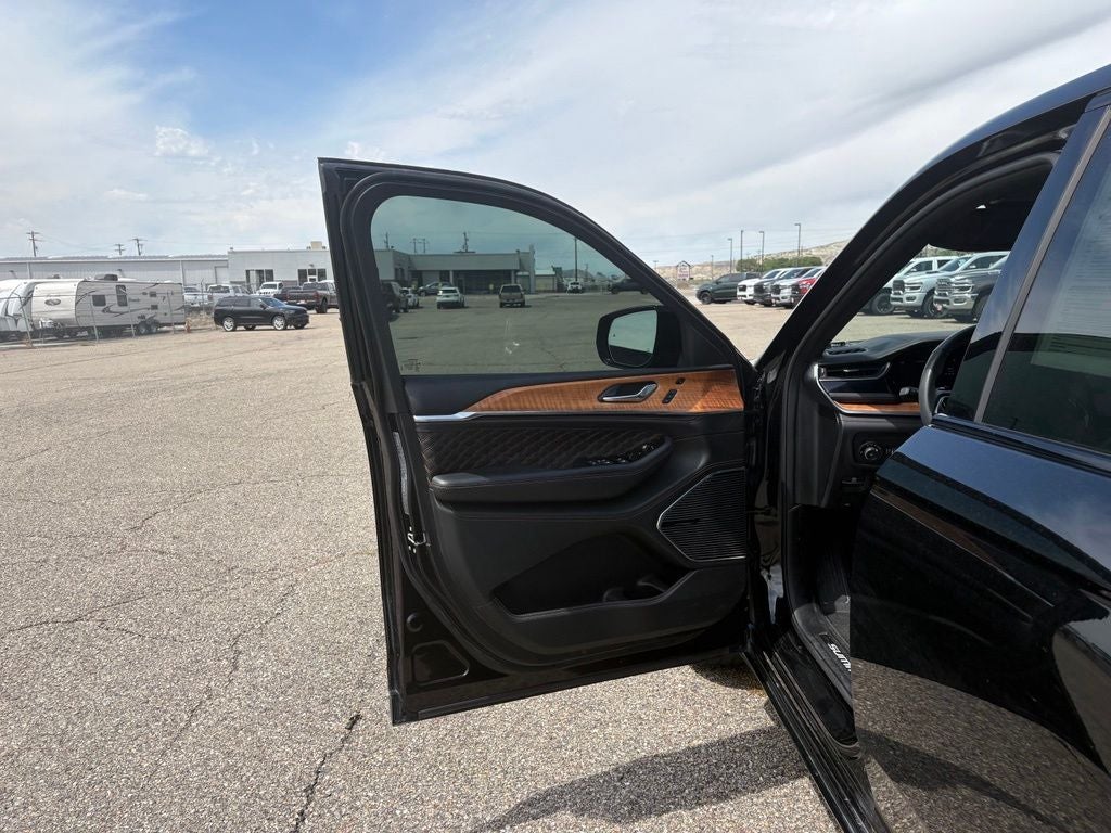 2025 Jeep Grand Cherokee Summit Reserve