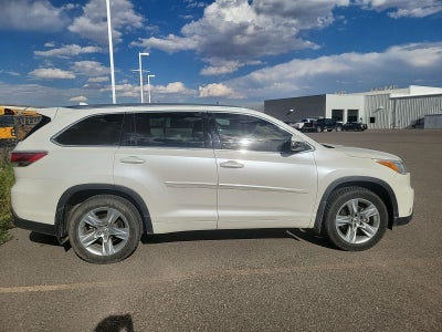 2016 Toyota Highlander Base